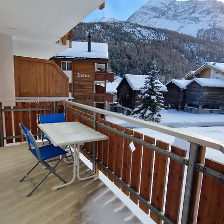 Serac 1. Stock Apartamento